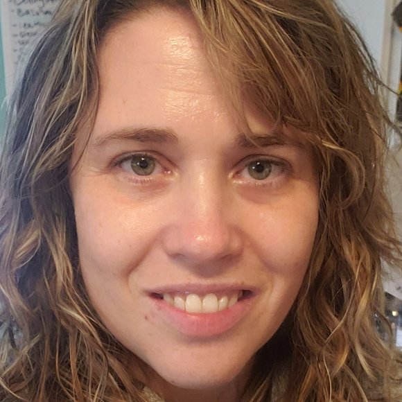 Meet your Posher, Meredith - Picture 1 of 1